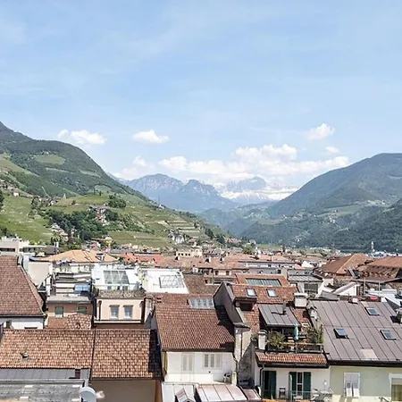 Erker * Bolzano
